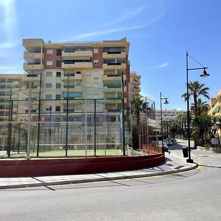 Ga Nemt Til Strand, Restauranter, Butikker, Padel Og Meget Mere! Fuengirola
